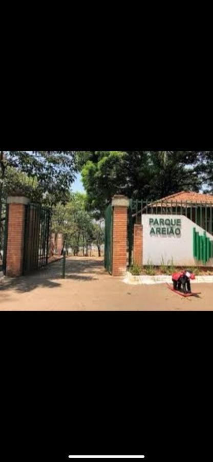 Casa Quintal Bueno! 5 Quartos Com Ar Split E Internet Ultra! Perto Do Melhor De Goiania! Marista Parques Areiao E Vaca Brava Hospital Premium Mater Dei Blue Fit Perdomo Goiania Shopping! Kültér fotó