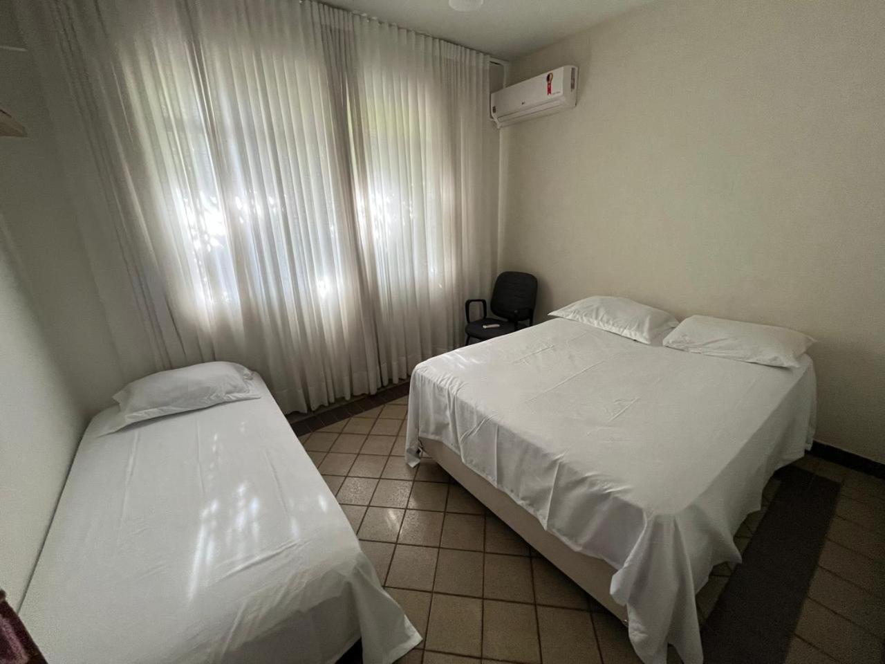Casa Quintal Bueno! 5 Quartos Com Ar Split E Internet Ultra! Perto Do Melhor De Goiania! Marista Parques Areiao E Vaca Brava Hospital Premium Mater Dei Blue Fit Perdomo Goiania Shopping! Kültér fotó